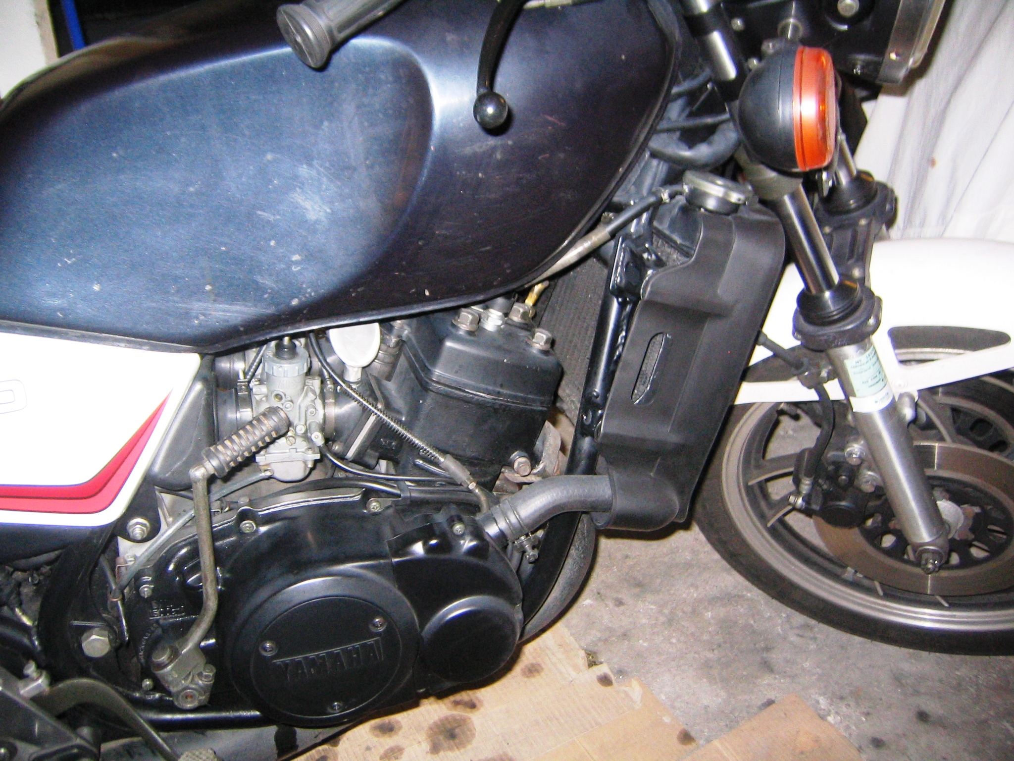 Resto%20moteur%202%204LO.jpg